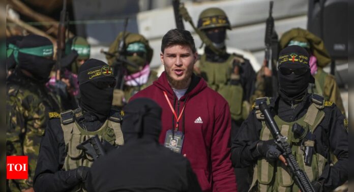 Amazon-explains-silence-on-employees-Hamas-hostage-situation-CEO-says.jpg
