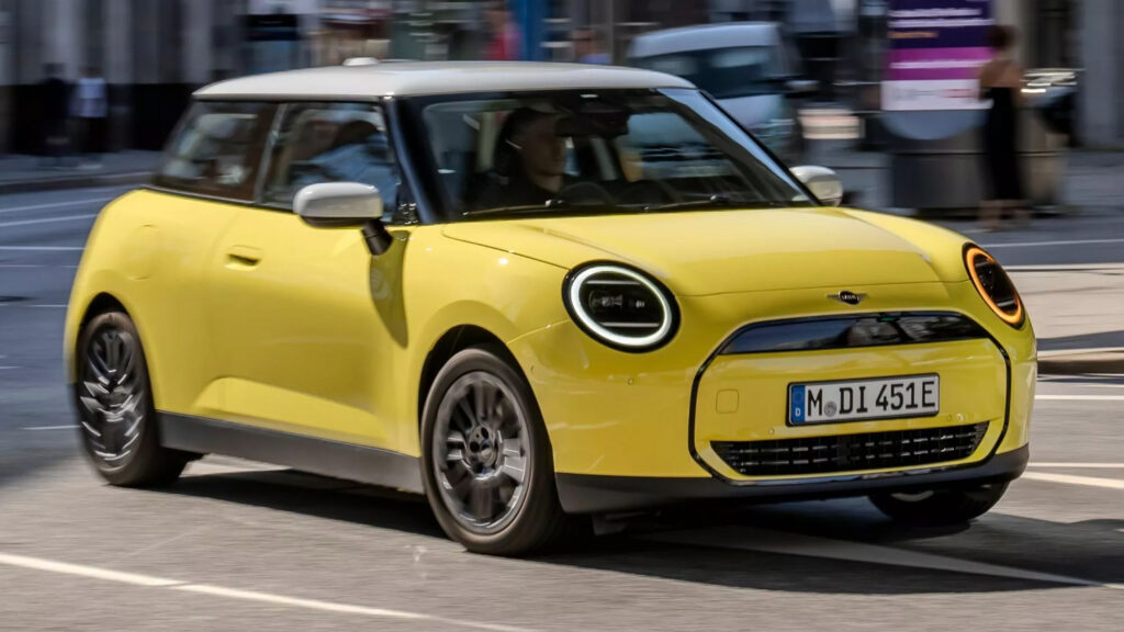  Mini Delays Plans To Start Building EVs In The UK From 2026