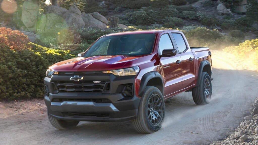 Corvette Sales Plunge 21% In Q1, While Colorado Shoots Up 73%
