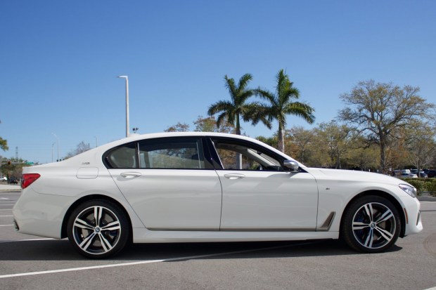 2017 BMW M760i xDrive