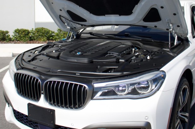 2017 BMW M760i xDrive