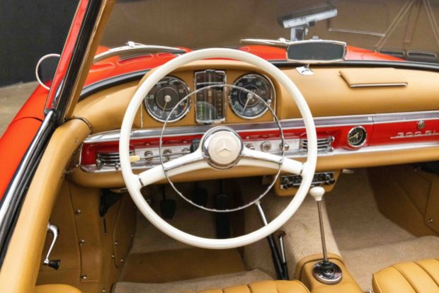 1961 Mercedes-Benz 300SL Roadster