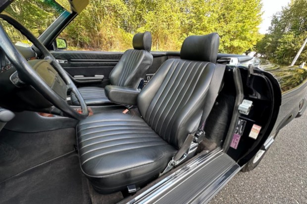 No Reserve: 1987 Mercedes-Benz 560SL