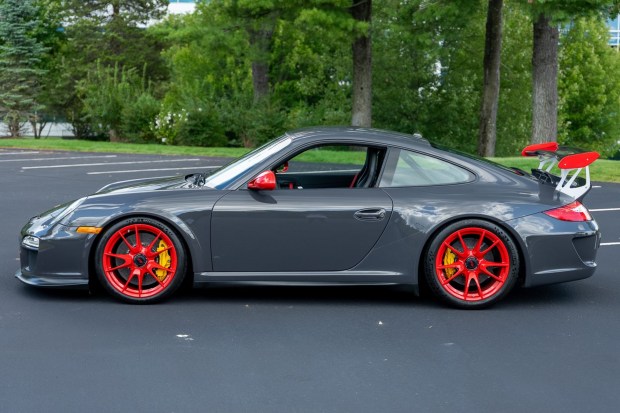 4.0L-Powered 2010 Porsche 911 GT3 RS
