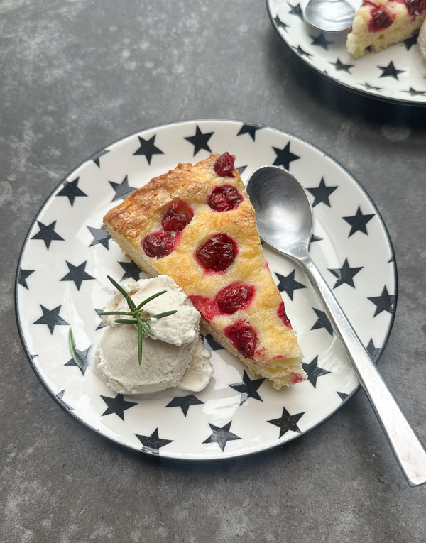 Leftover Thanksgiving cranberries? This cranberry orange cobbler is the answer. Sweet-tart, citrusy, and baked until bubbly with a buttery golden topping. An easy way to use up extra cranberries and keep the cozy vibes going.